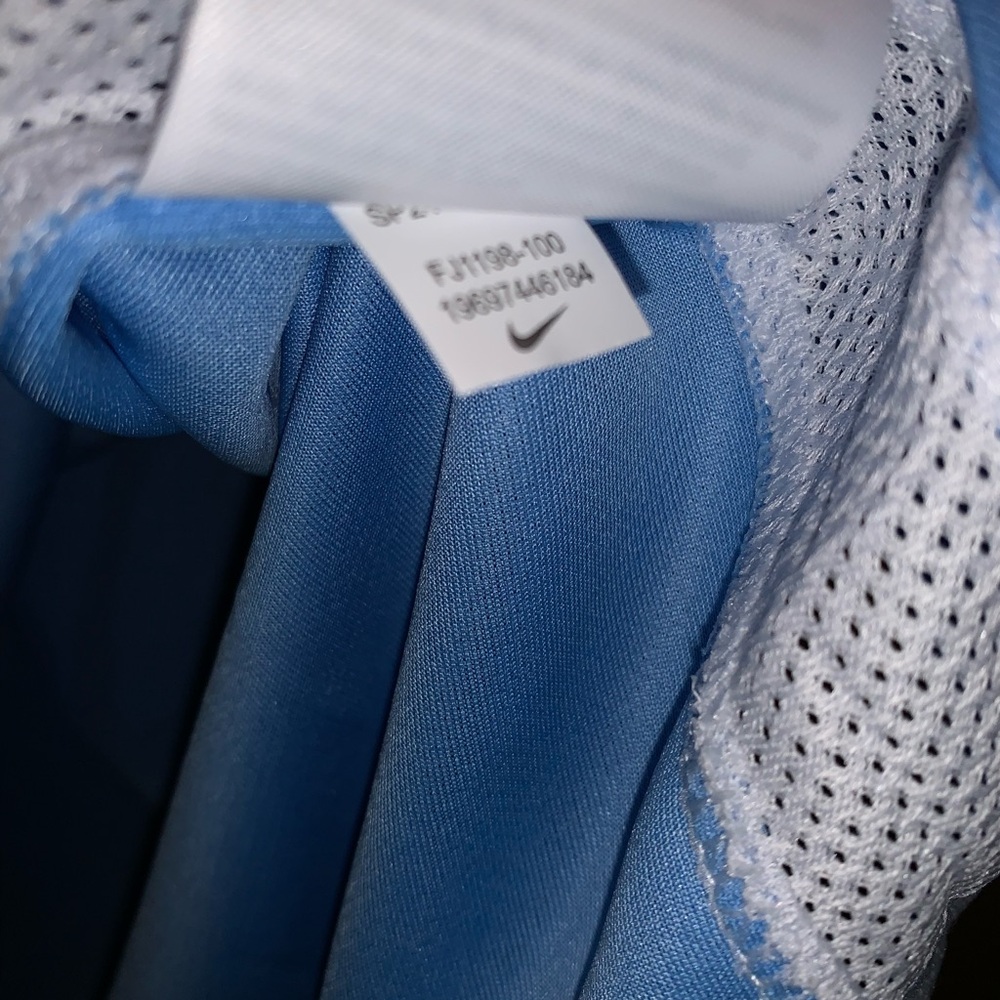 Manchester City 15/16 Jerseys - Picture 7 of 10
